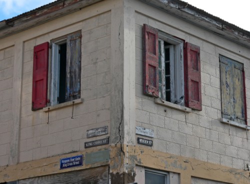 6 Street Signs