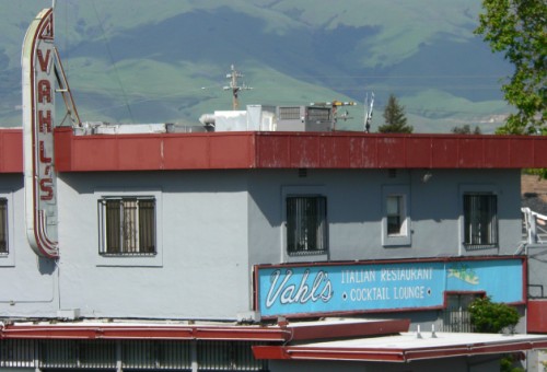 Vahl's Restaurant